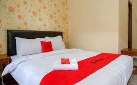 Reddoorz @ Jalan Majapahit Semarang